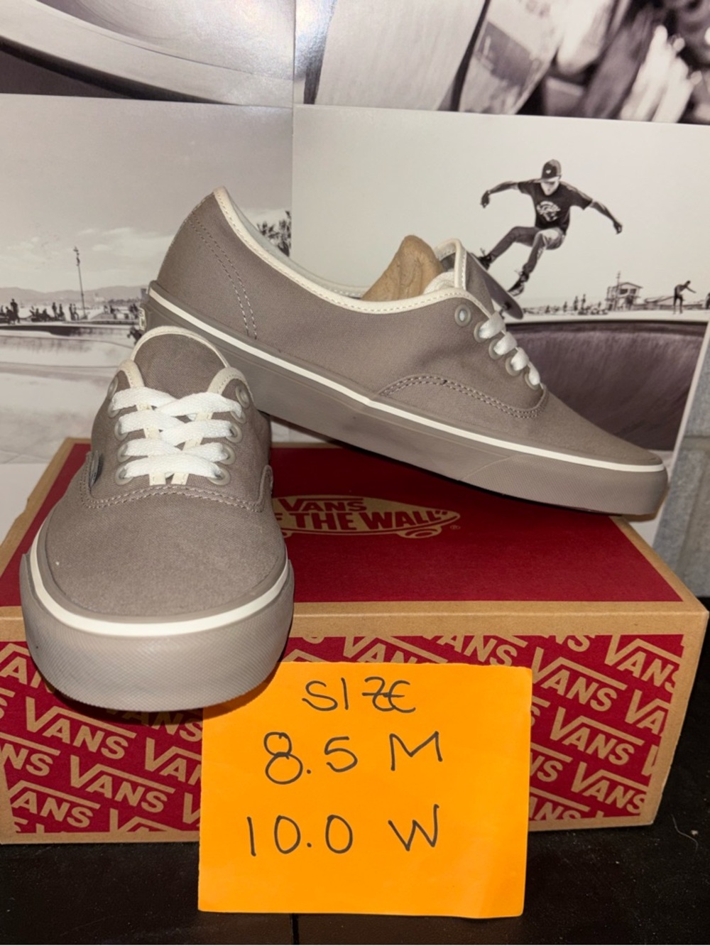 Vans Authentic sz 8.5 Men’s 10.0 Women’s